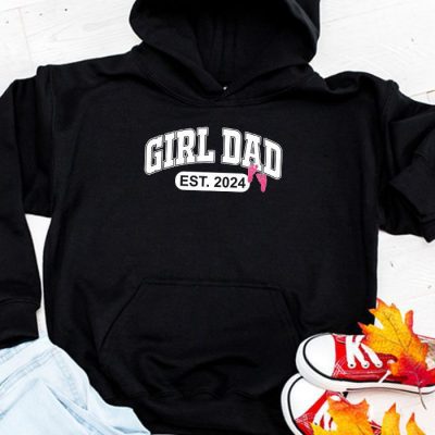 Men Girl Dad Est 2024 Newborn Daddy Father baby girl Hoodie UH1456