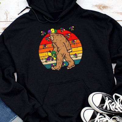 Bigfoot Mardi Gras Sasquatch Funny Men Kids Gift Tee Hoodie MHS1154