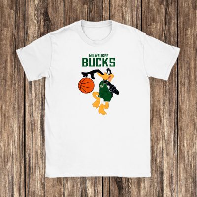 Daffy Duck x Milwaukee Bucks Team x NBA x Basketball Unisex T-Shirt For Fan TBT1146