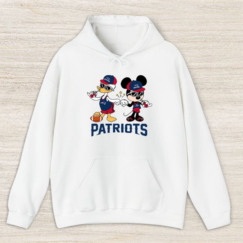 Mickey Mouse X Donald Duck X New England Patriots Team X Nfl X American Football Unisex Pullover Hoodie TBH1339