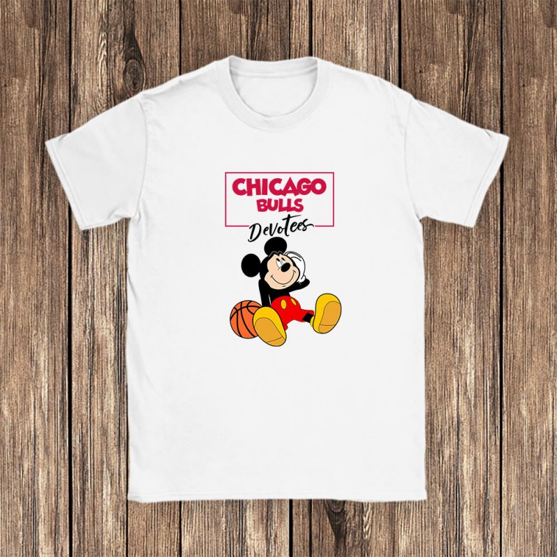 Mickey Mouse X Chicago Bulls Team X NBA X Basketball Unisex T-Shirt TAT1315