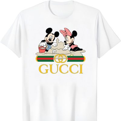 Gucci Mickey And Minnie Mouse On The Beach Unisex T-Shirt NTB2569
