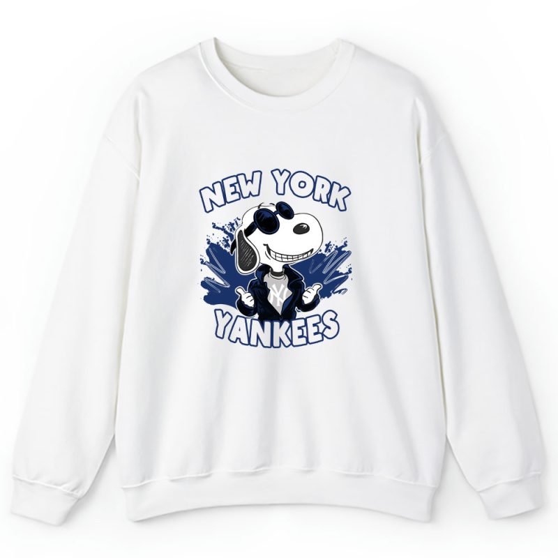 Snoopy X New York Yankees Team X MLB X Baseball Fans Unisex Sweatshirt TAS3286