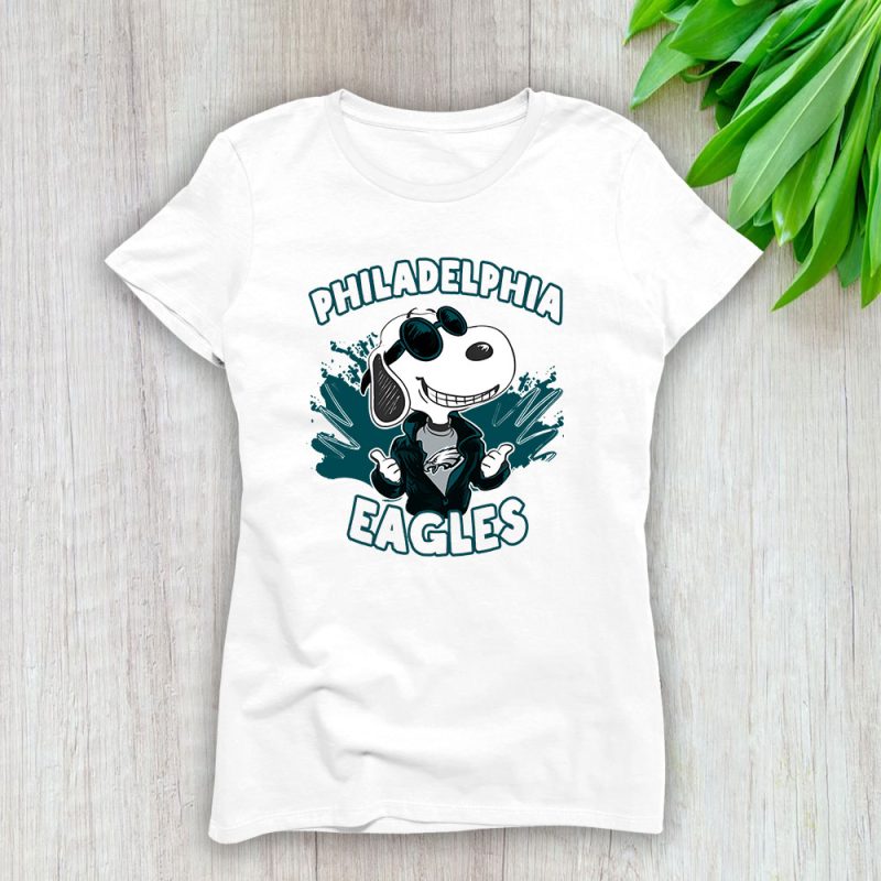 Snoopy X Philadelphia Eagles Team X NFL X American Football Lady T-Shirt Women Tee For Fans TLT3563