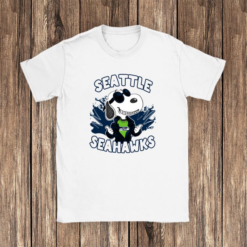 Snoopy X Seattle Seahawks Team X NFL X American Football Unisex T-Shirt Cotton Tee TAT3309