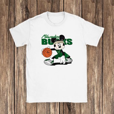 Mickey Mouse X Milwaukee Bucks Team NBA Basketball Fan Unisex T-Shirt Cotton Tee TAT8624