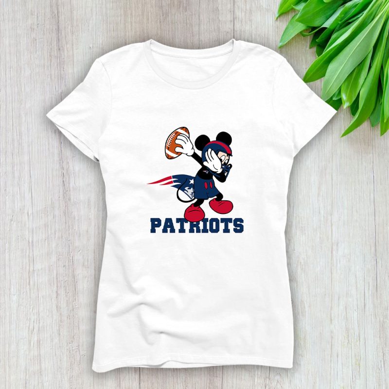 Mickey Mouse X Dabbing Dance X New England Patriots Team X NFL X American Football Lady T-Shirt Women Tee LTL10887