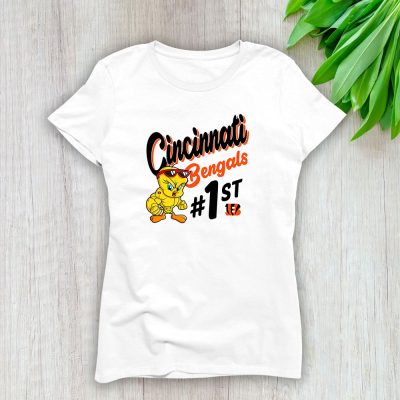 Tweety Bird X Cincinnati Bengals Team NFL American Football Lady T-Shirt Women Tee LTL9748